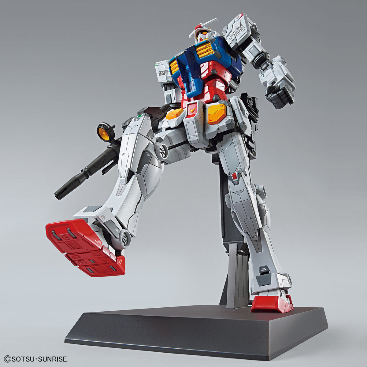 Gundam Factory 1/100 RX-78F00 ガンダム